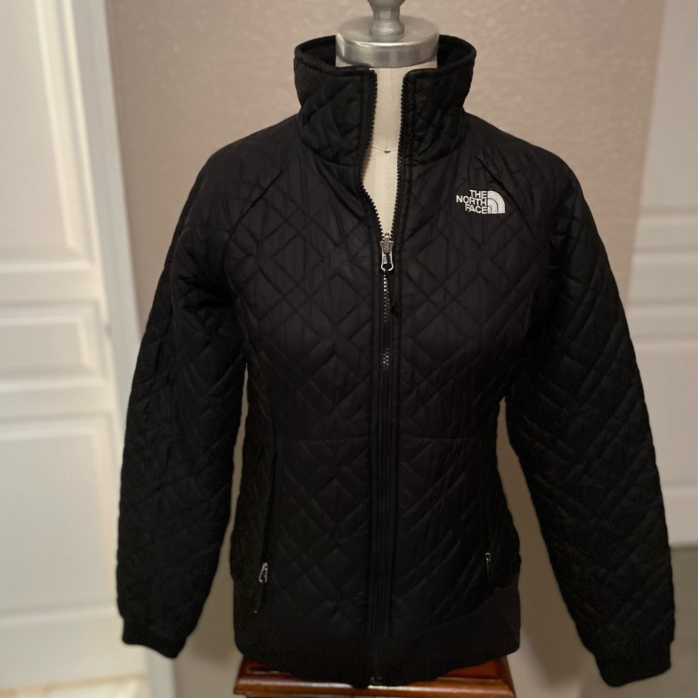 The North Face Women's Black Quilted Puffer Jacket